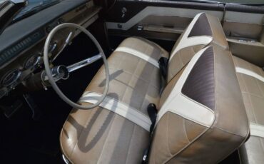 Oldsmobile-Super-88-1961-BlueWhite-top-Tri-Color-Vinyl-18