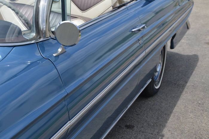 Oldsmobile-Super-88-1961-BlueWhite-top-Tri-Color-Vinyl-8