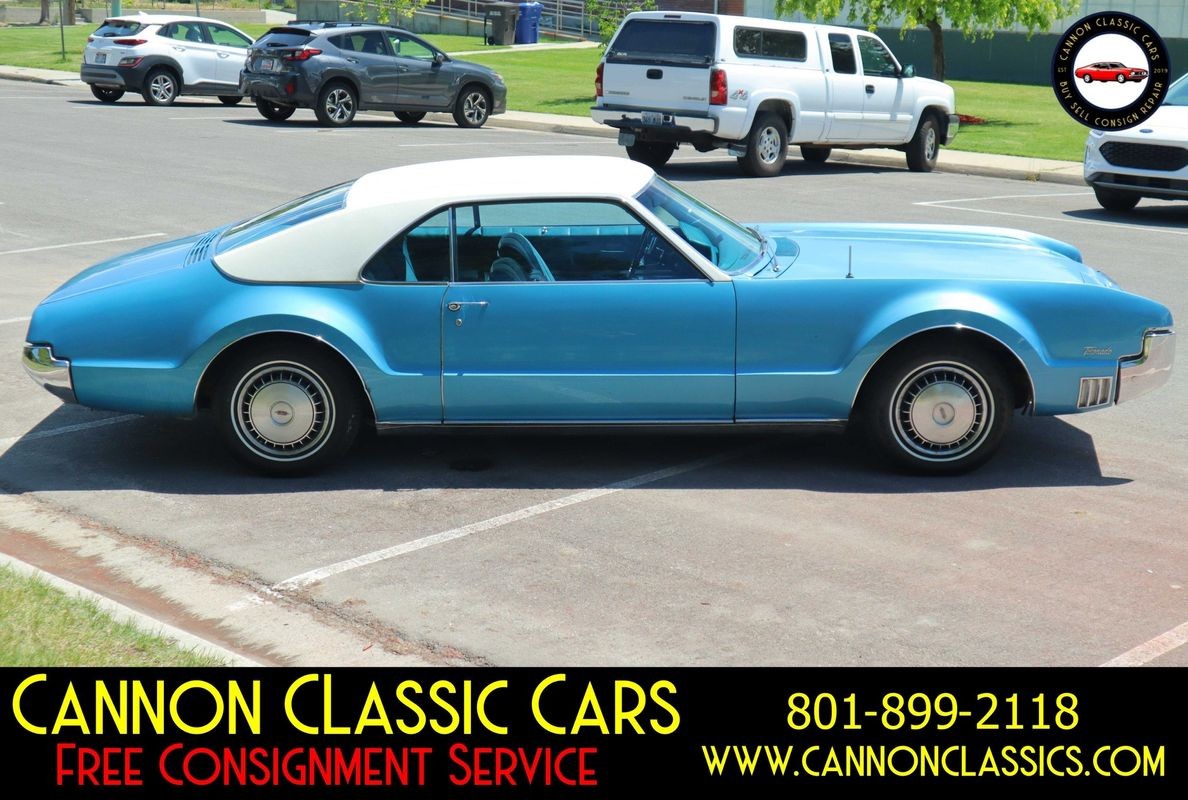 Oldsmobile-Toronado-1967-10