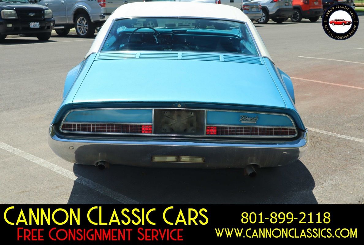 Oldsmobile-Toronado-1967-13