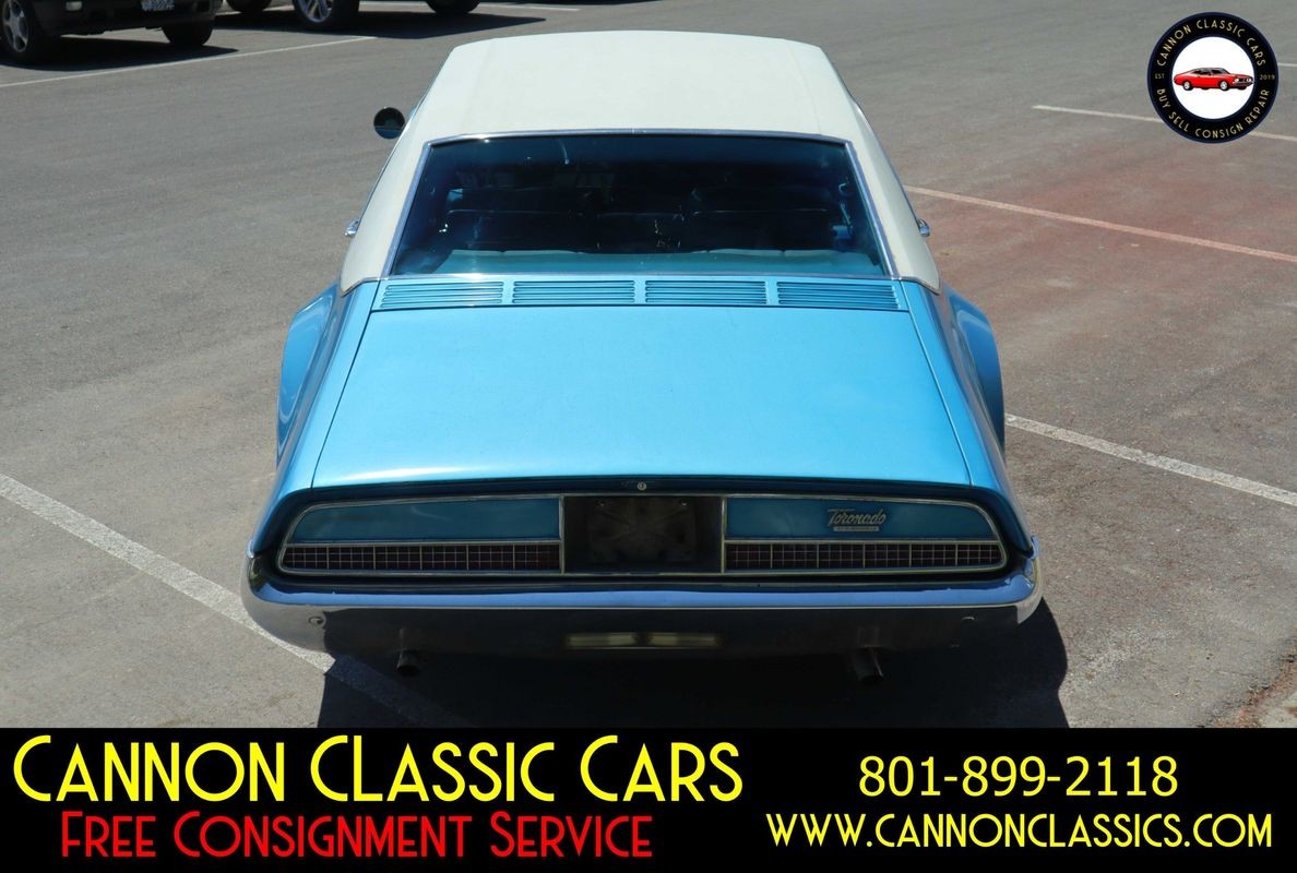 Oldsmobile-Toronado-1967-14