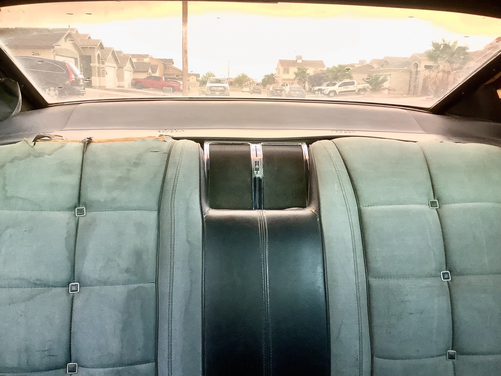Oldsmobile-Toronado-1967-14