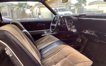 Oldsmobile-Toronado-1967-17