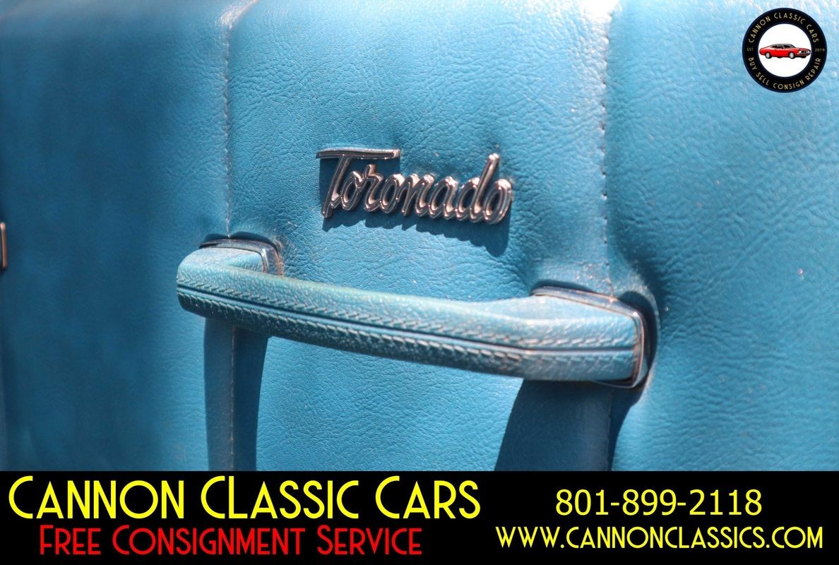 Oldsmobile-Toronado-1967-22