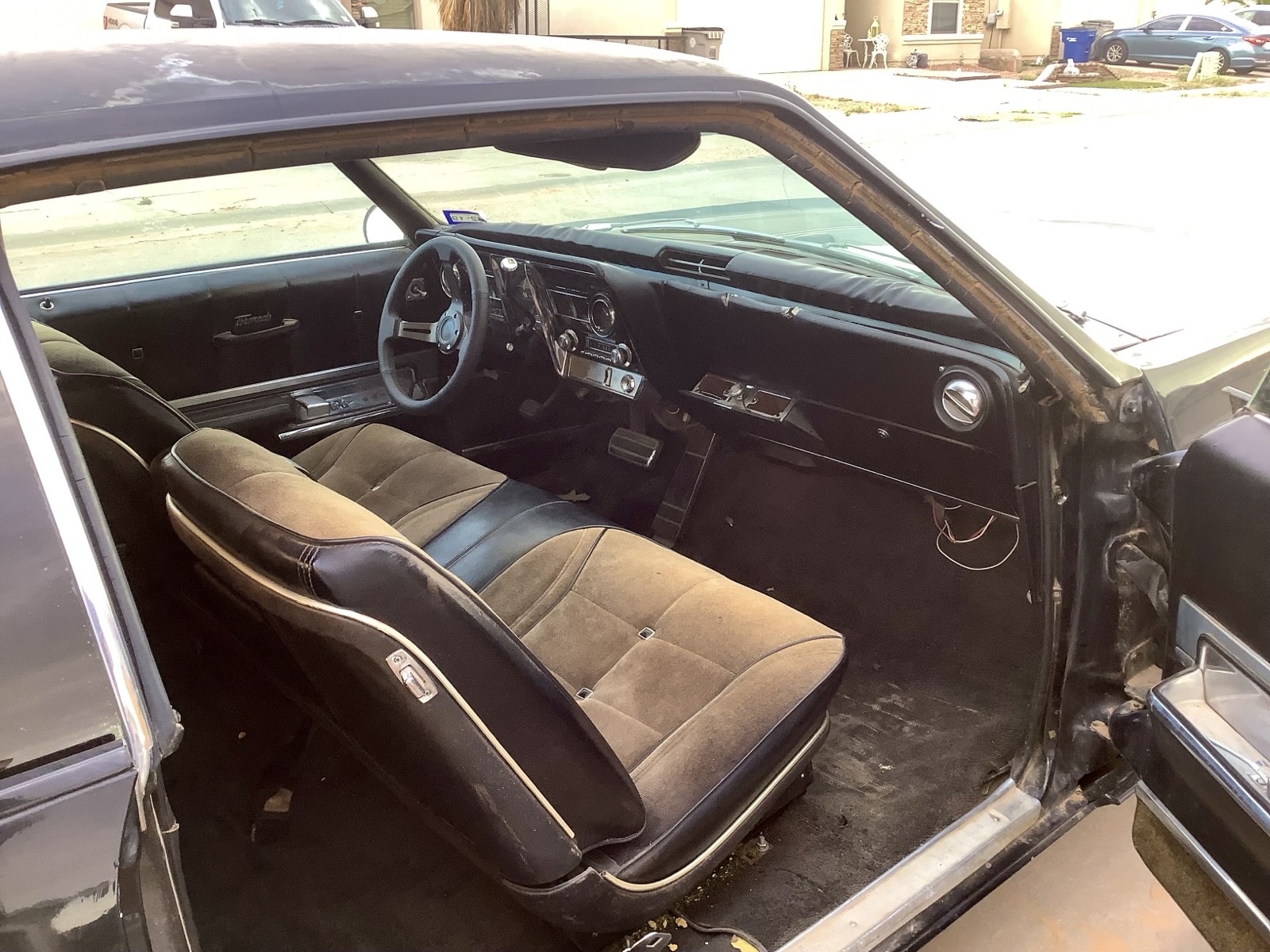 Oldsmobile-Toronado-1967-22