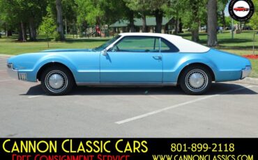 Oldsmobile-Toronado-1967-3