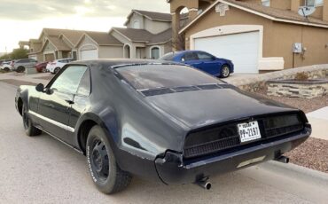 Oldsmobile-Toronado-1967-6
