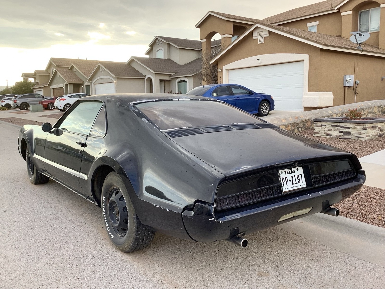 Oldsmobile-Toronado-1967-6