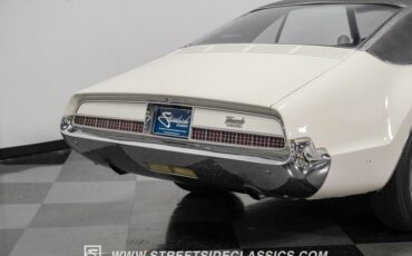 Oldsmobile-Toronado-1967-Provincial-White-Blue-16