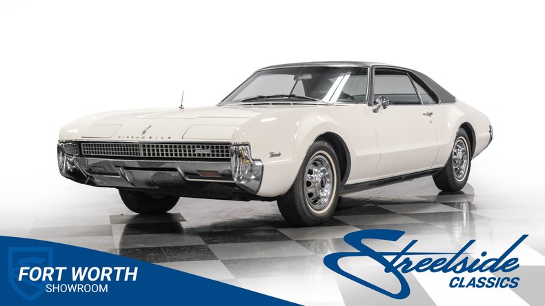 Oldsmobile-Toronado-1967-Provincial-White-Blue-47