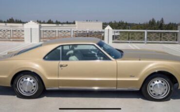 Oldsmobile-Toronado-1969