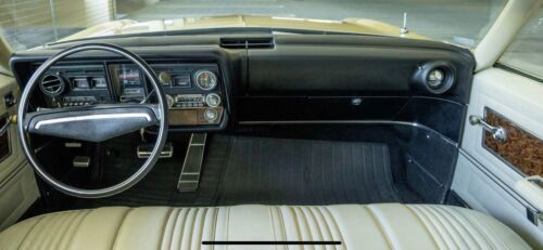 Oldsmobile-Toronado-1969-5