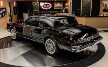Oldsmobile-Toronado-1979-Coupe-17