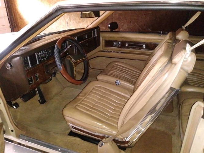 Oldsmobile-Toronado-1981-5