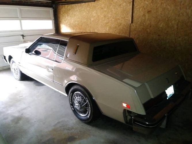 Oldsmobile-Toronado-1981-7