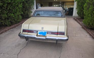 Oldsmobile-Toronado-1984-2