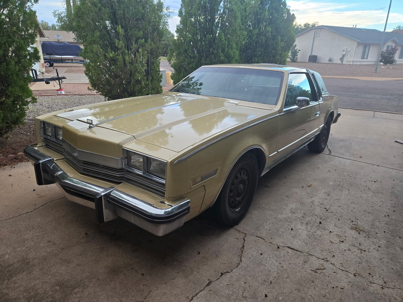 Oldsmobile-Toronado-1984
