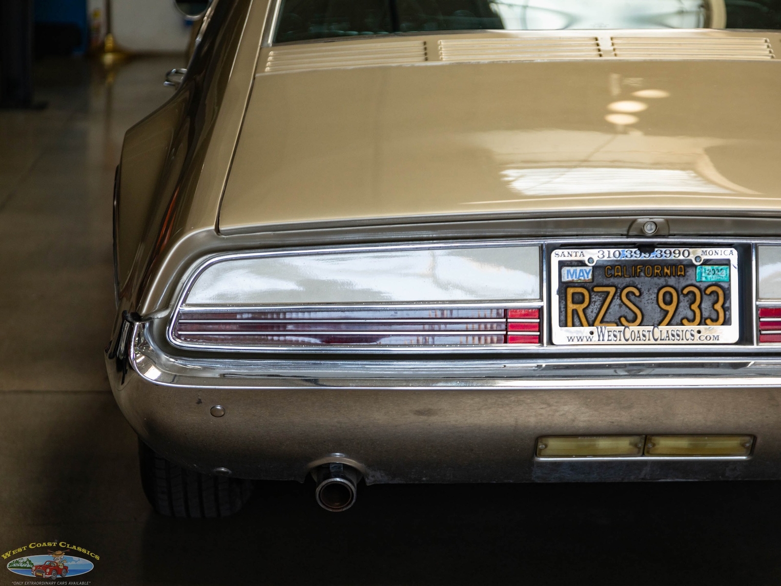 Oldsmobile-Toronado-Deluxe-1966-2-Door-Hardtop-17