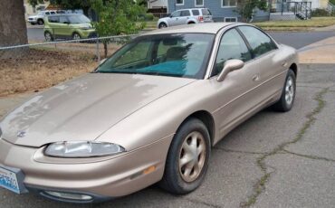 Oldsmobile-aurora-1995