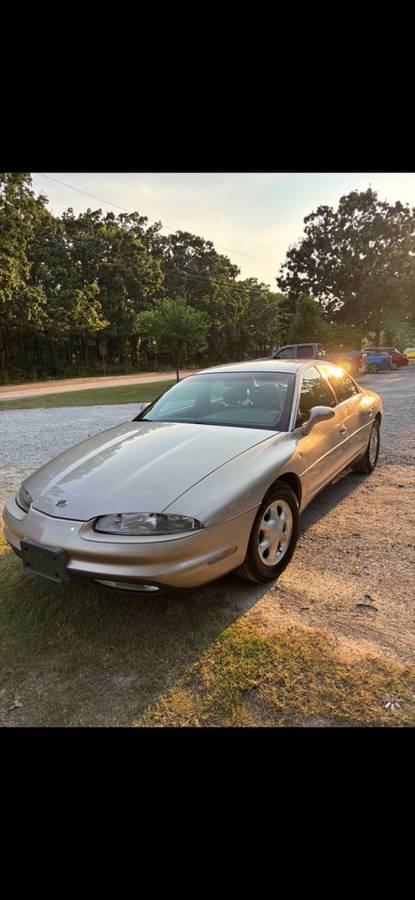 Oldsmobile-aurora-1995-brown-1
