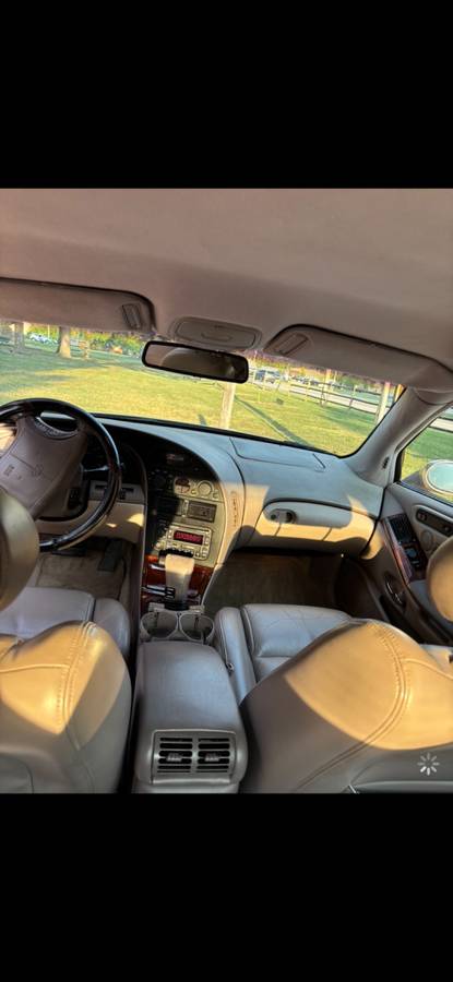 Oldsmobile-aurora-1995-brown-4