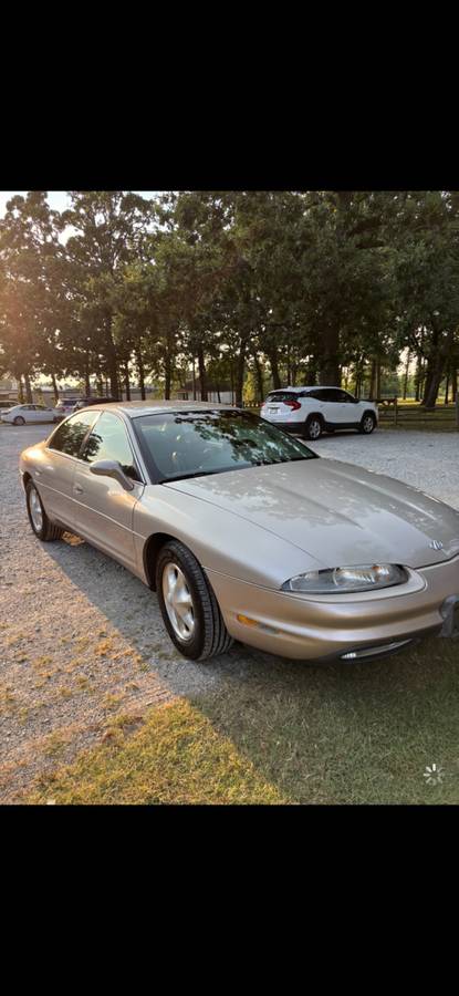 Oldsmobile-aurora-1995-brown