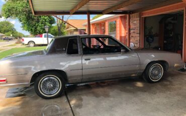 Oldsmobile-brougham-coupe-1984-custom-1