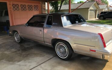 Oldsmobile-brougham-coupe-1984-custom-3