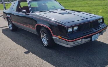 Oldsmobile-calais-1983-10