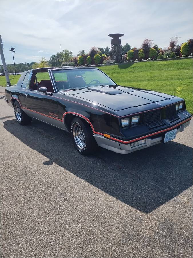 Oldsmobile-calais-1983-10