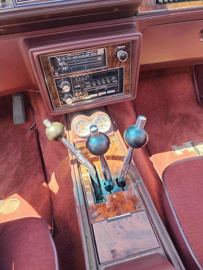 Oldsmobile-calais-1983-7