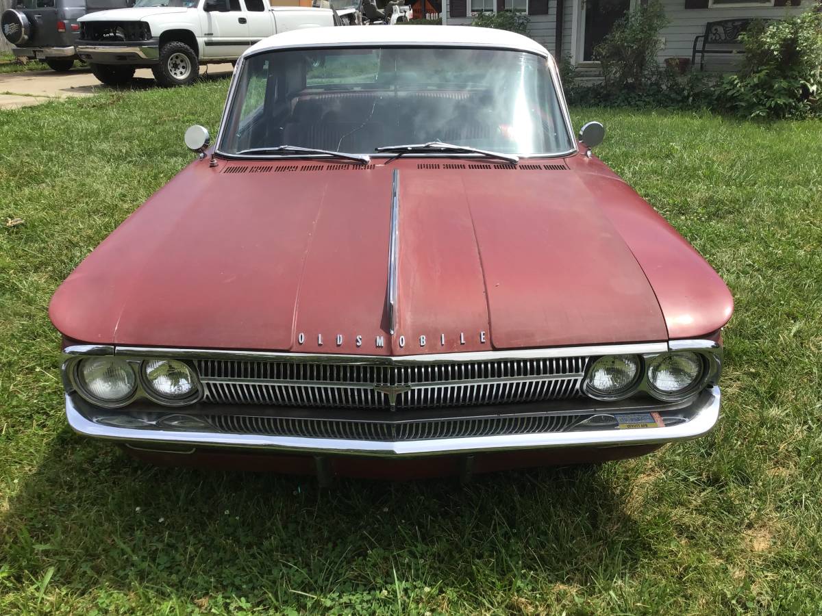 Oldsmobile-cutlass-1962-red-4