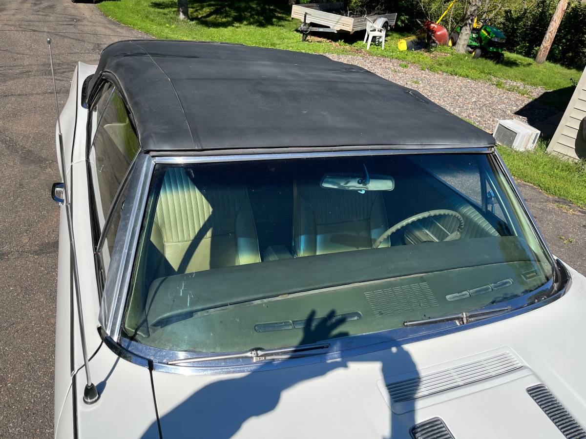 Oldsmobile-cutlass-1968-white-2
