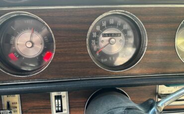 Oldsmobile-cutlass-1972-red-3