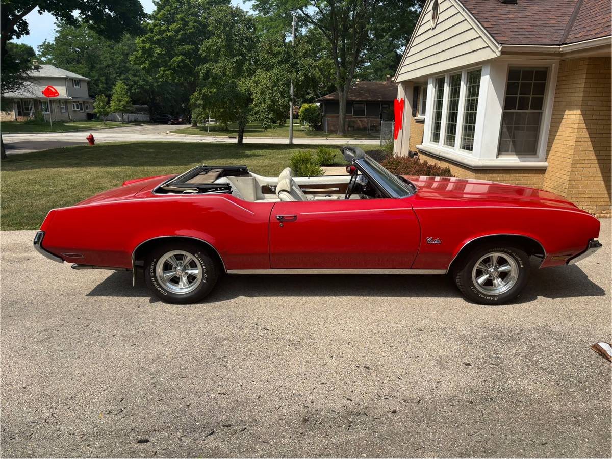 Oldsmobile-cutlass-1972-red