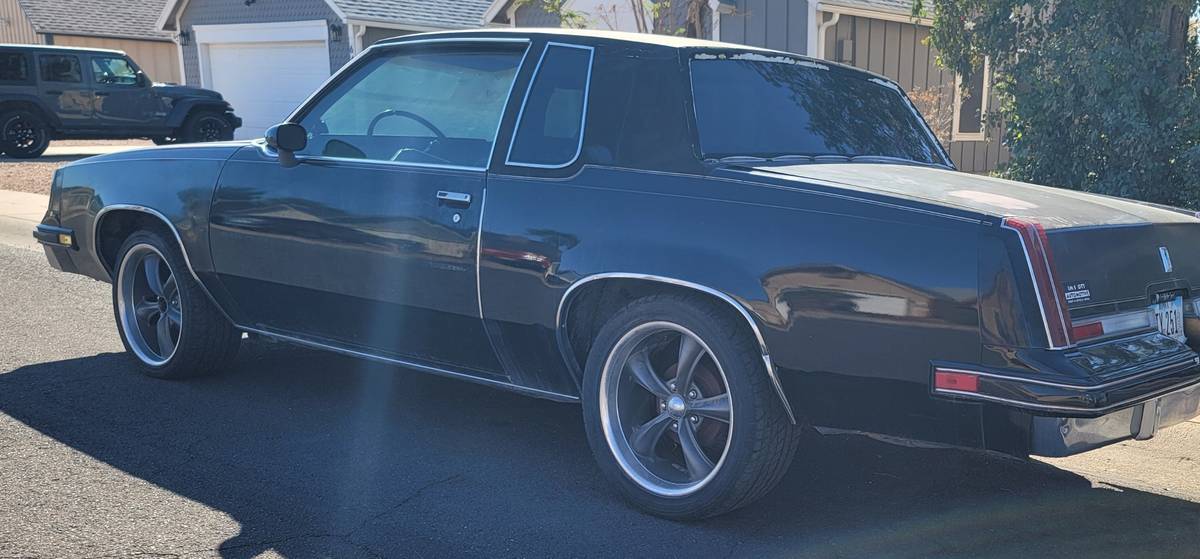 Oldsmobile-cutlass-1981-1