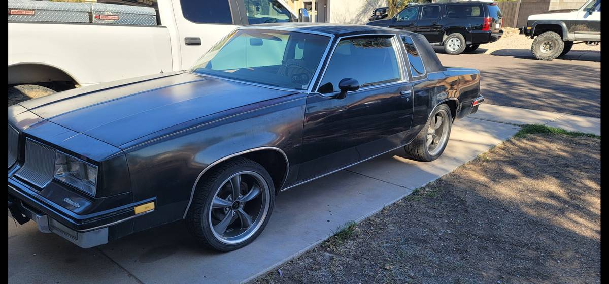 Oldsmobile-cutlass-1981-4