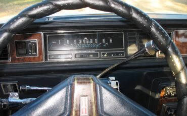 Oldsmobile-cutlass-1982-white-3