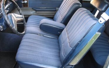 Oldsmobile-cutlass-1982-white-9