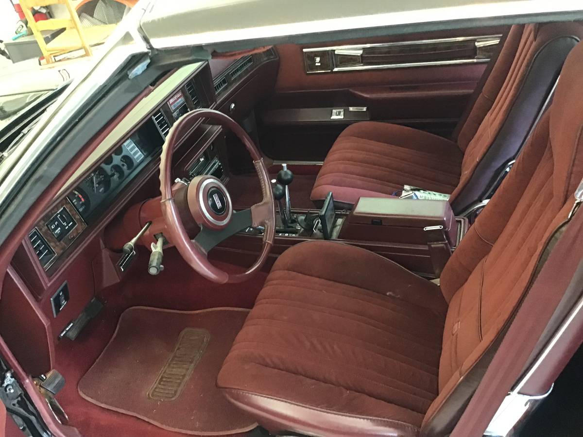 Oldsmobile-cutlass-1983-black-1