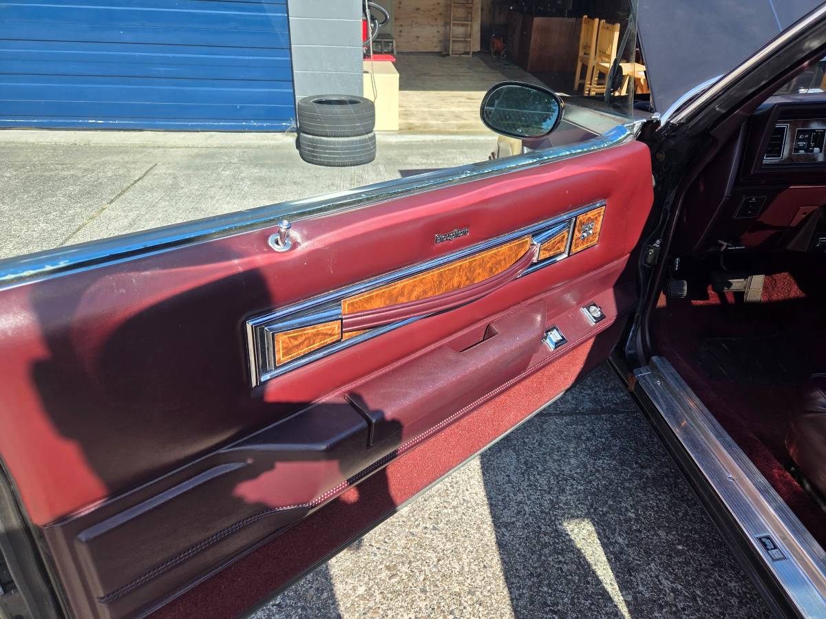 Oldsmobile-cutlass-1985-black-13