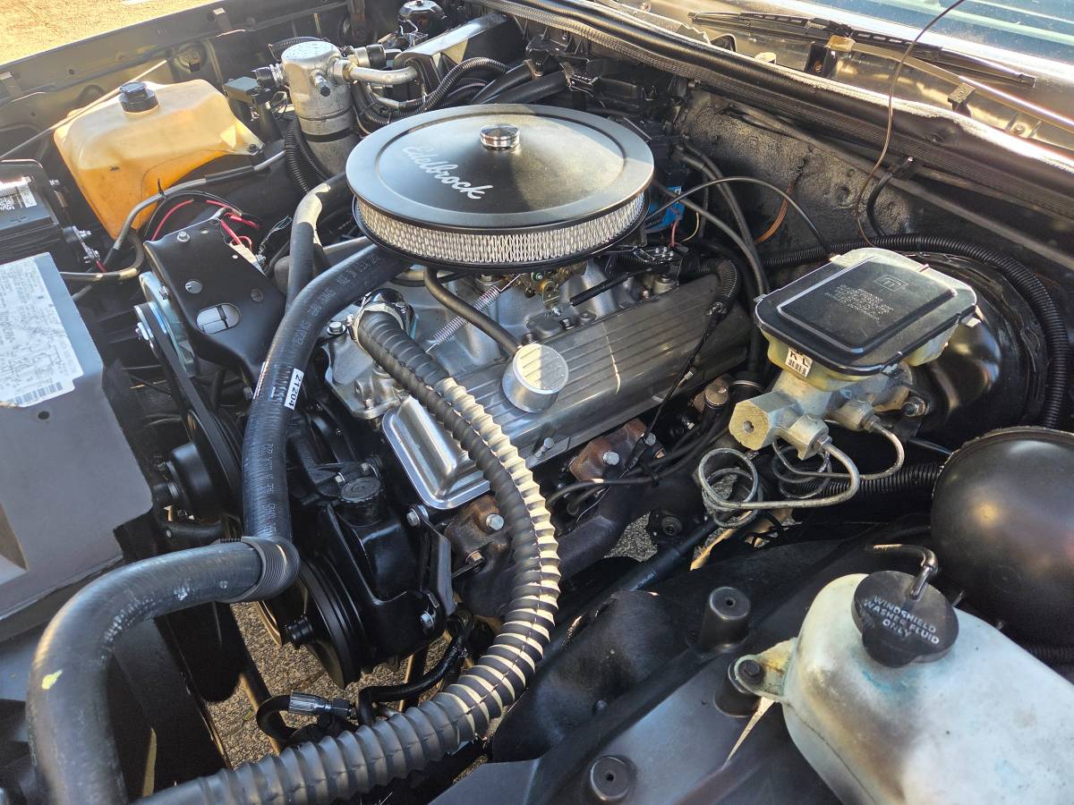 Oldsmobile-cutlass-1985-black-7