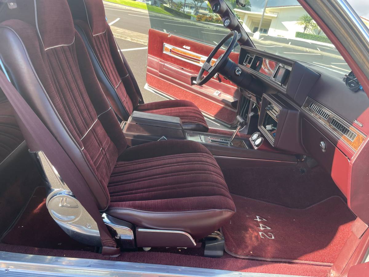 Oldsmobile-cutlass-442-1985-10