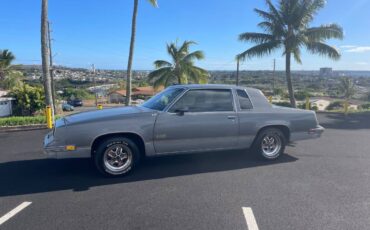 Oldsmobile-cutlass-442-1985