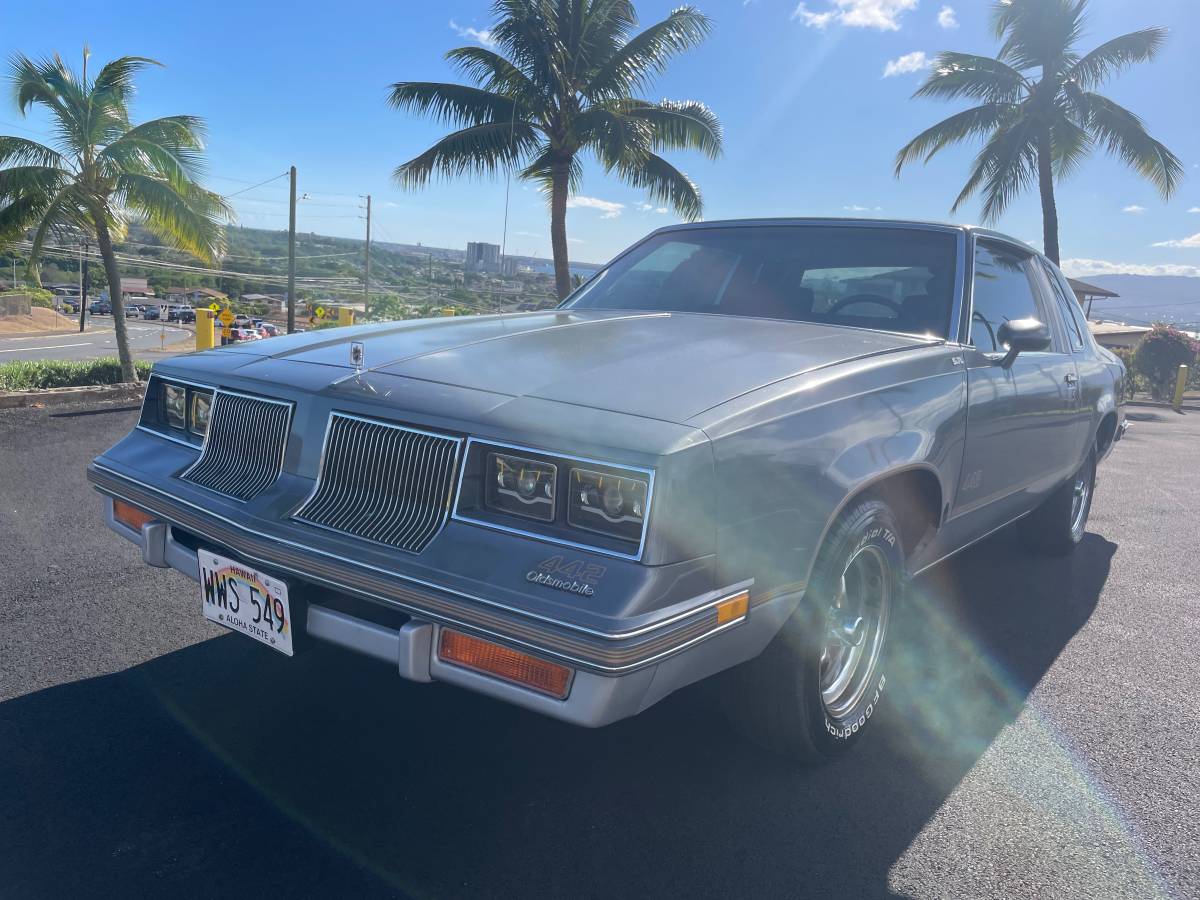 Oldsmobile-cutlass-442-1985-6