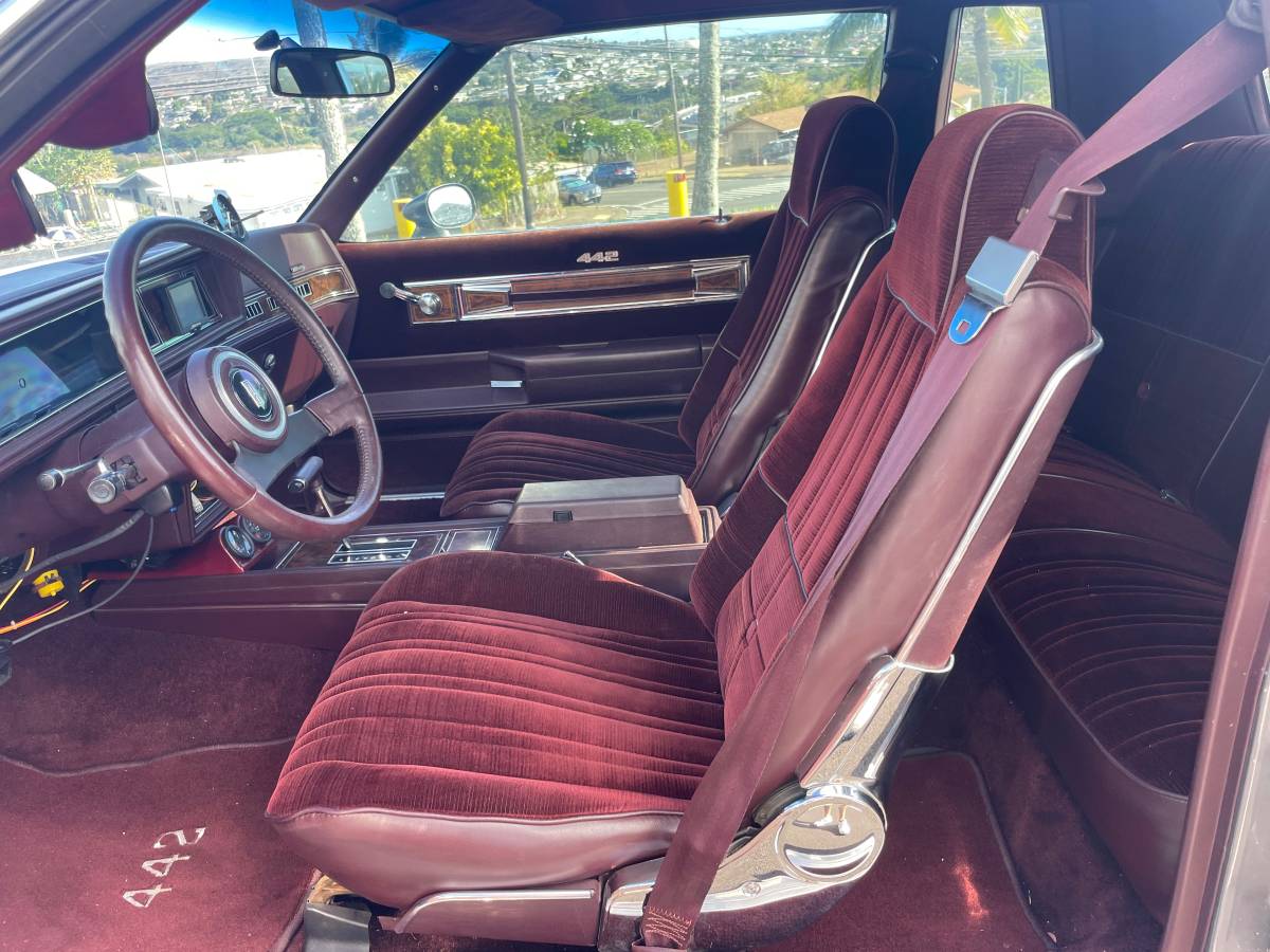 Oldsmobile-cutlass-442-1985-9