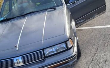 Oldsmobile-cutlass-ciera-1988-green