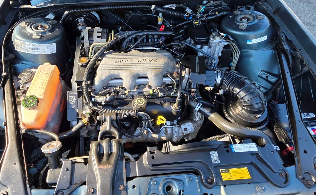 Oldsmobile-cutlass-ciera-1995-grey-15