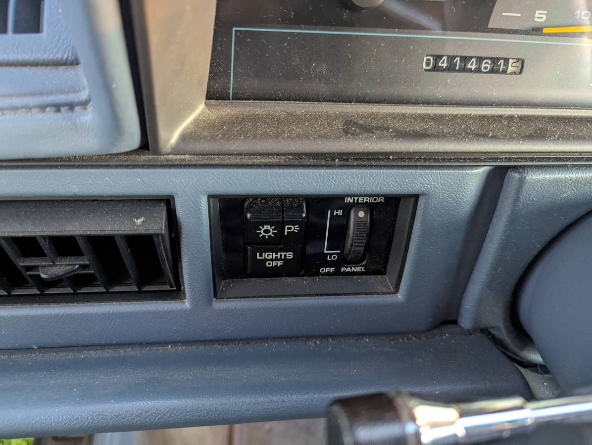Oldsmobile-cutlass-ciera-sl-1995-blue-10