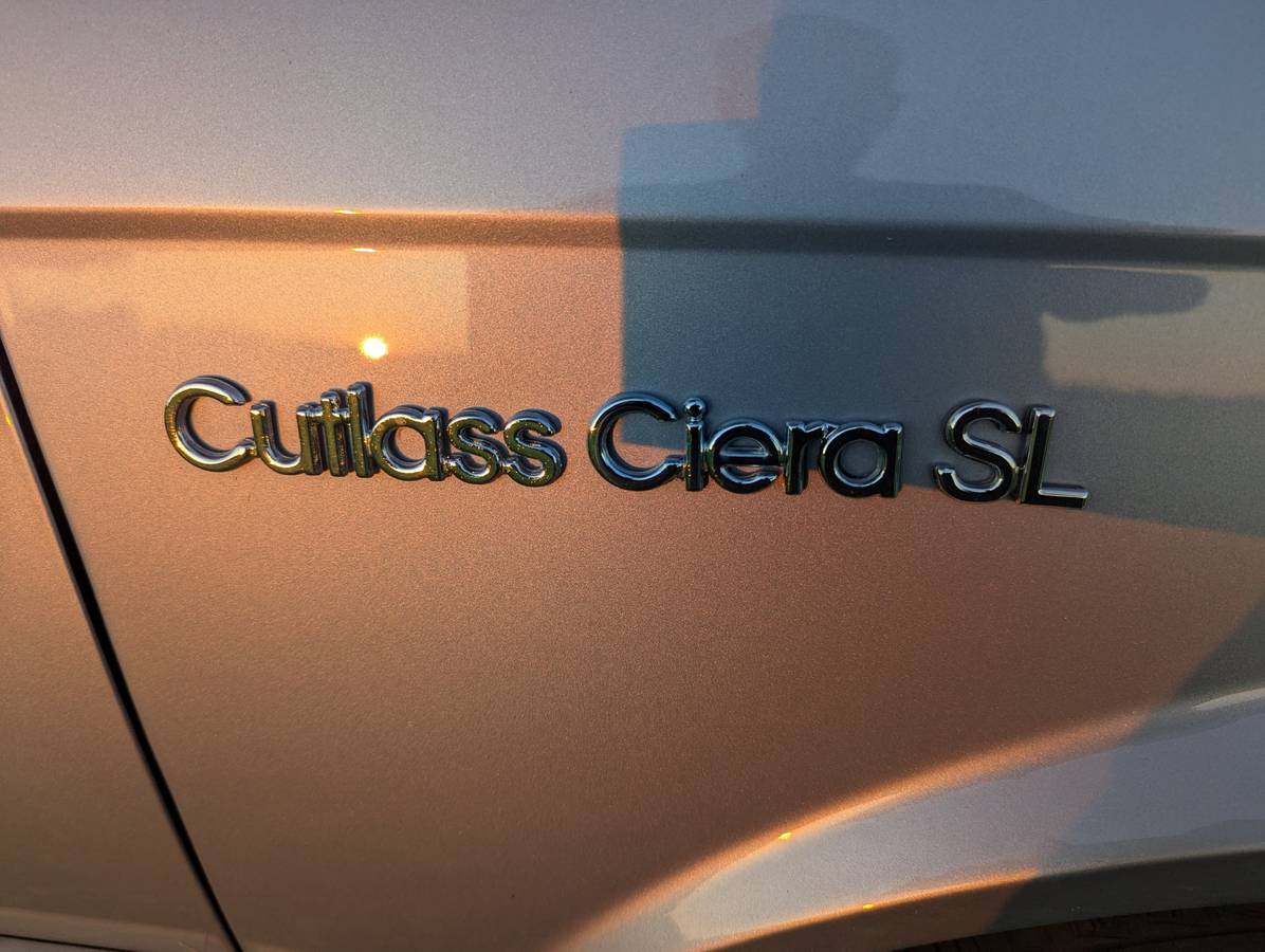 Oldsmobile-cutlass-ciera-sl-1995-blue-13